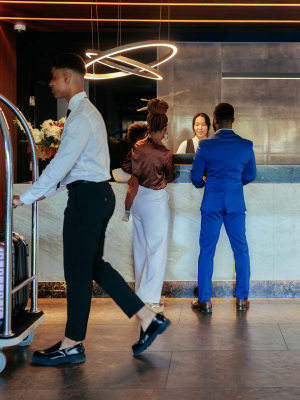 How a Large International Hotel Chain Transformed Its Contact Center Through Strategic Outsourcing 